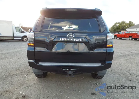 2016 Toyota 4Runner Sr5 z USA, uszkodzony, nr VIN JTEBU5JR2G5343621